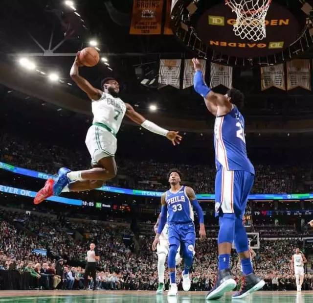 包含着耐人 包含着耐人