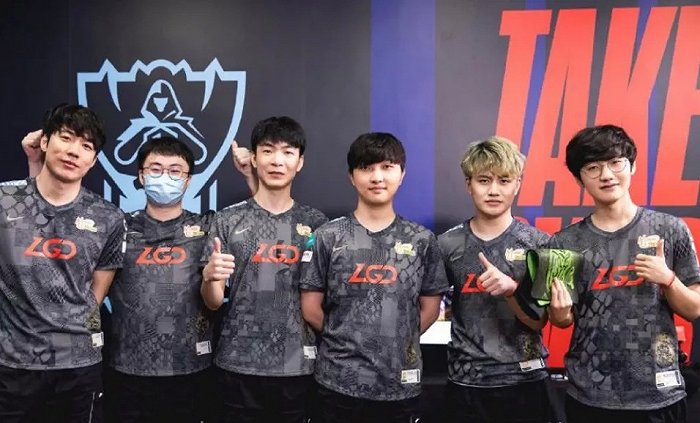 他们坐拥多 他们坐拥多