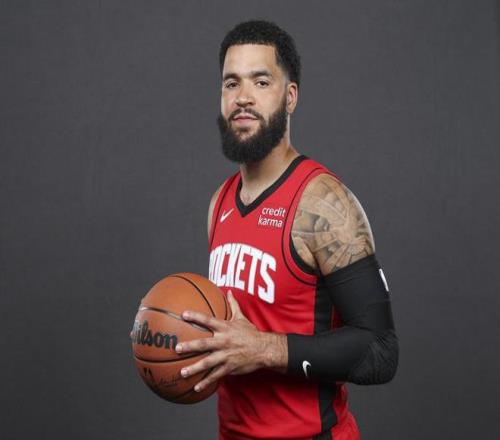 一则公告牵 一则公告牵